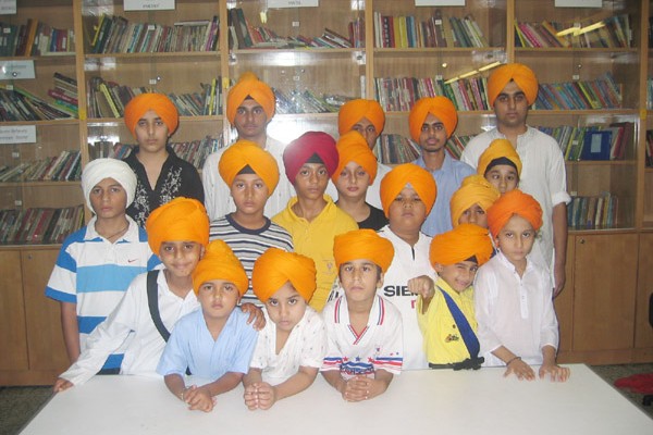 Dastar Mukabla August 2003 019